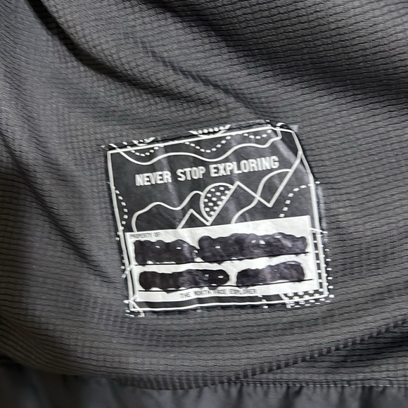 The North Face boys windwall windbreaker. Size L 14/16 - Picture 7 of 8